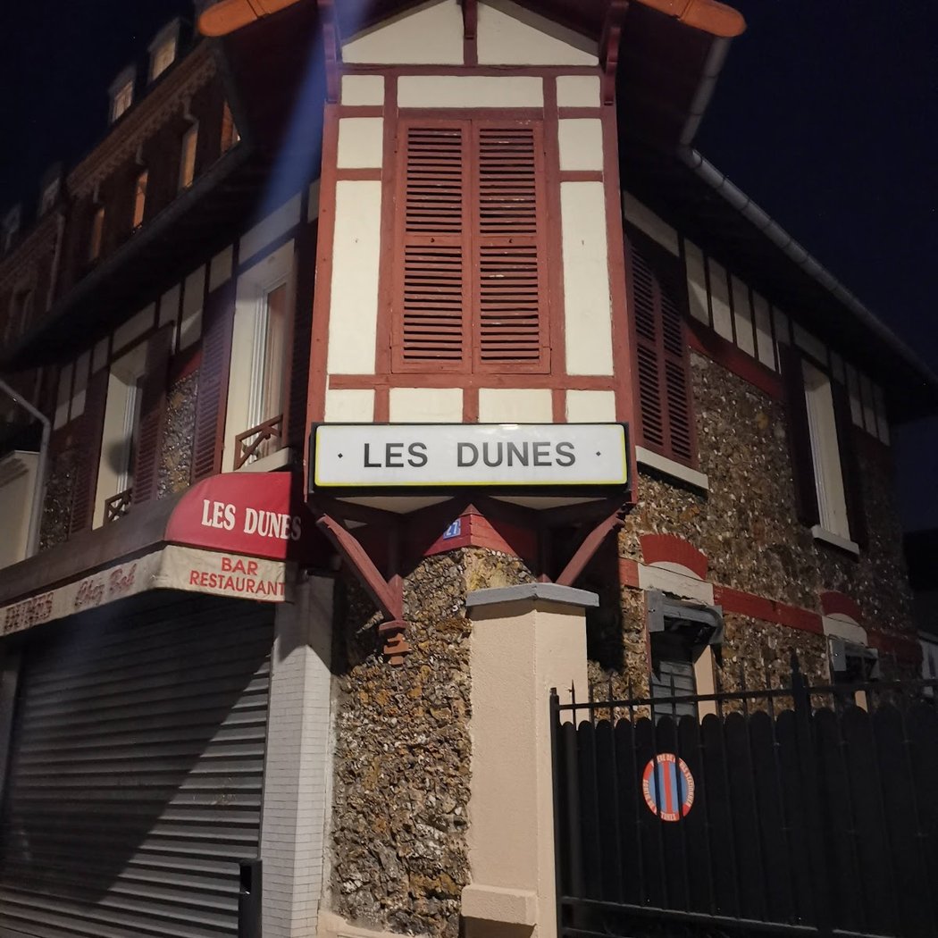 Les Dunes 1